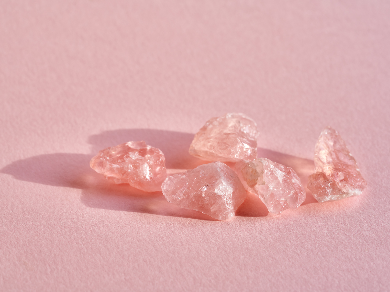 愛を育てる女神の石＊ローズクォーツが心に奇跡を呼ぶ理由