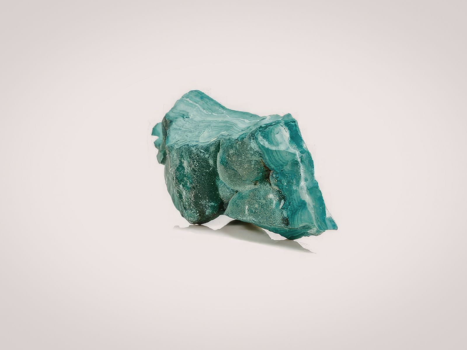 人徳を育てる聖なる石｜本翡翠（ジェダイト）の意味と霊的成長